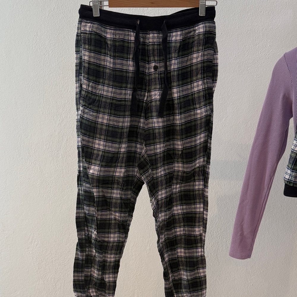 American Eagle Outfitters Black and Green Plaid Pants